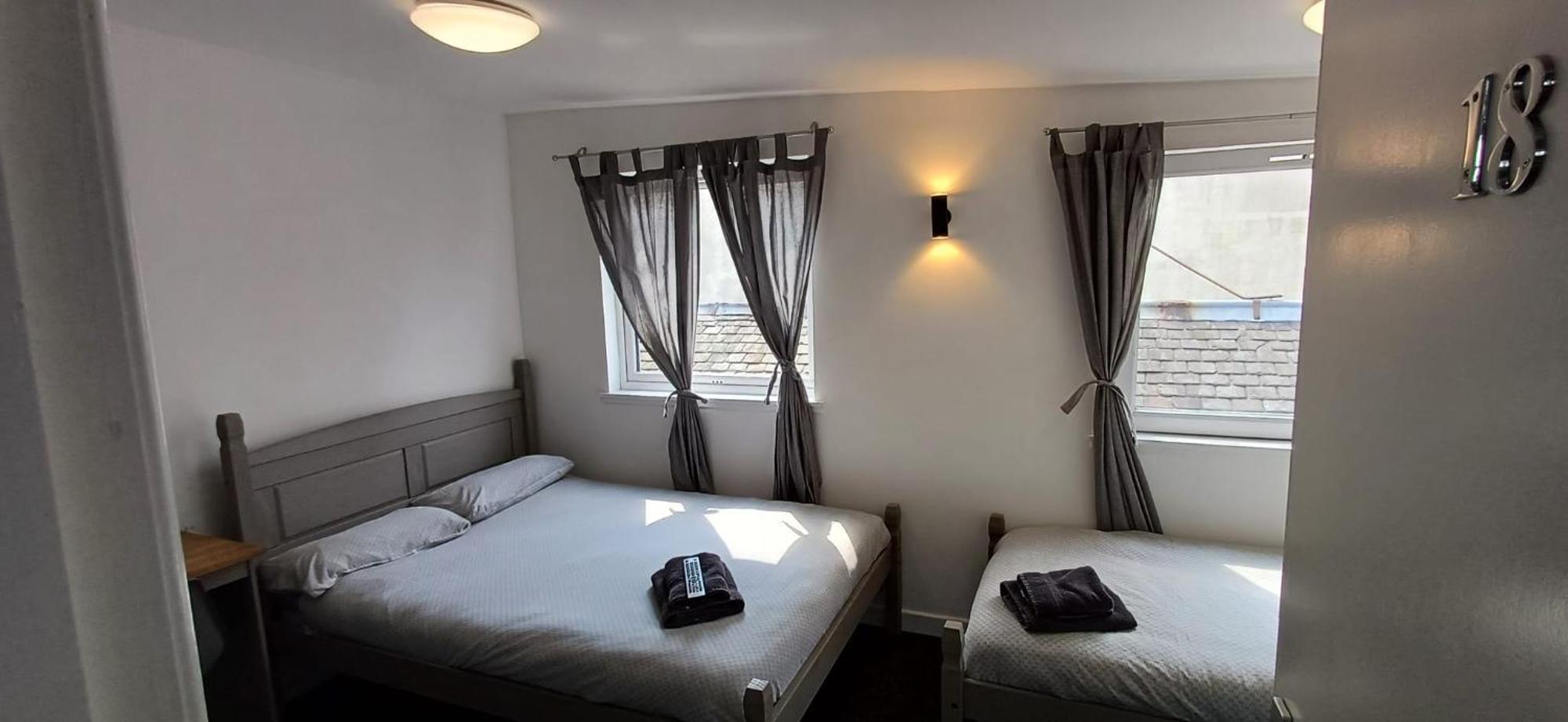 The Queens Hotel Cardenden 외부 사진