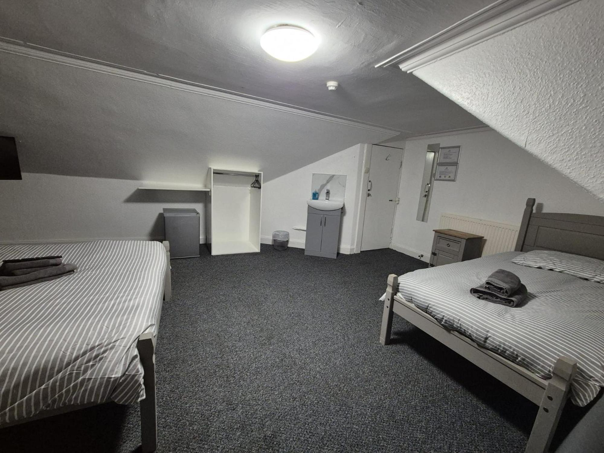 The Queens Hotel Cardenden 외부 사진