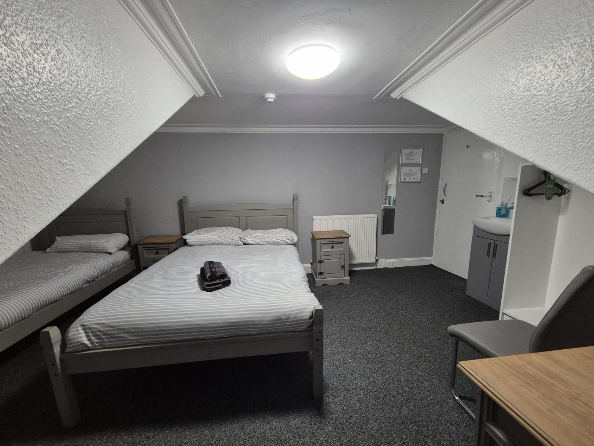 The Queens Hotel Cardenden 외부 사진