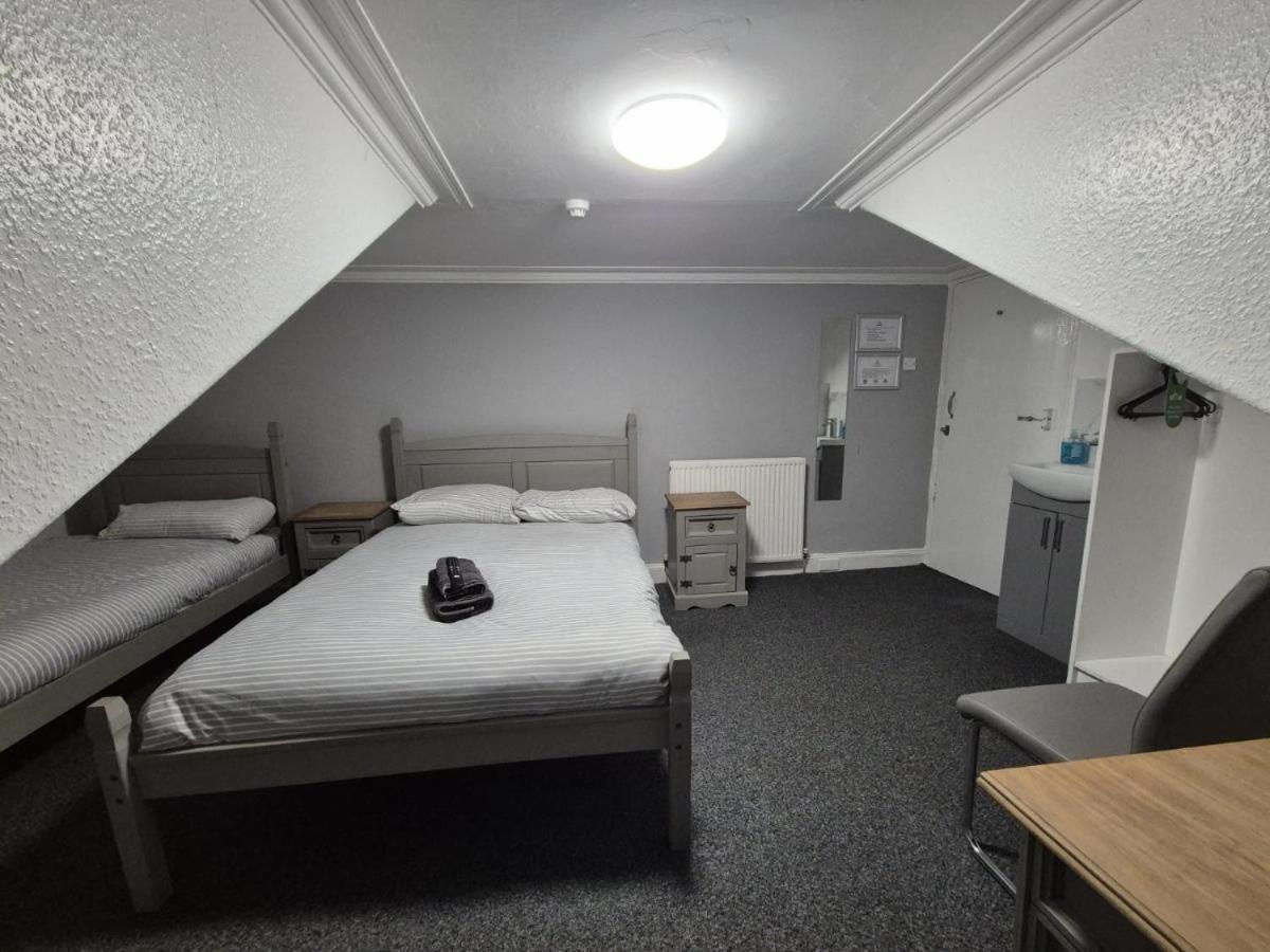 The Queens Hotel Cardenden 외부 사진